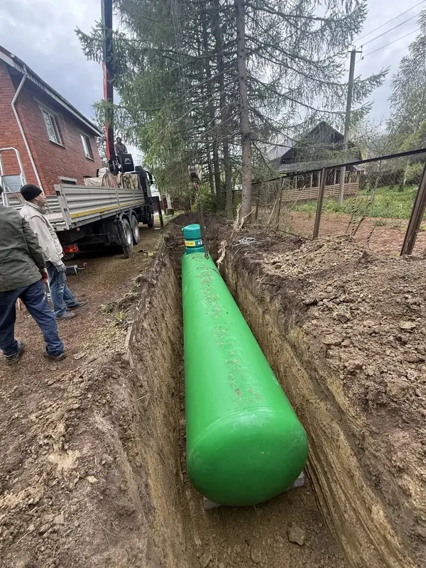 Доставка газгольдера, разгрузка краном на объекте