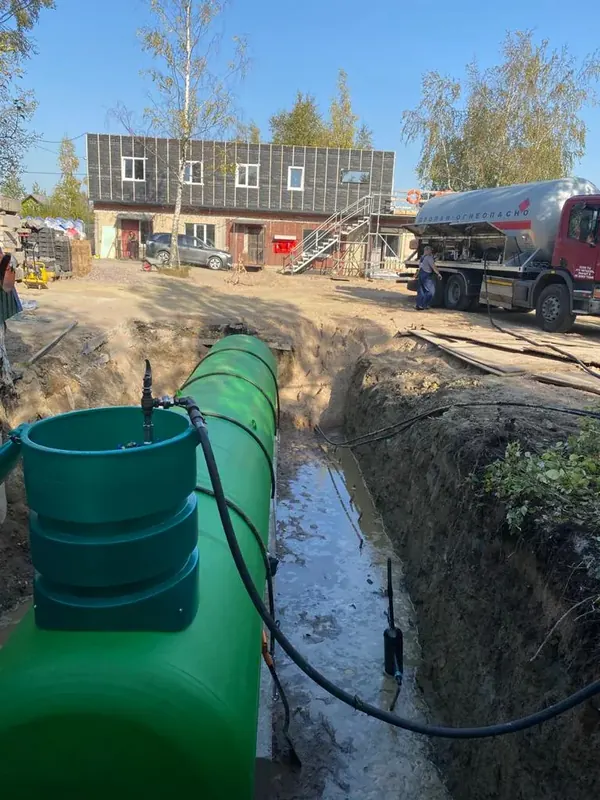 Газгольдеры уложены в траншею